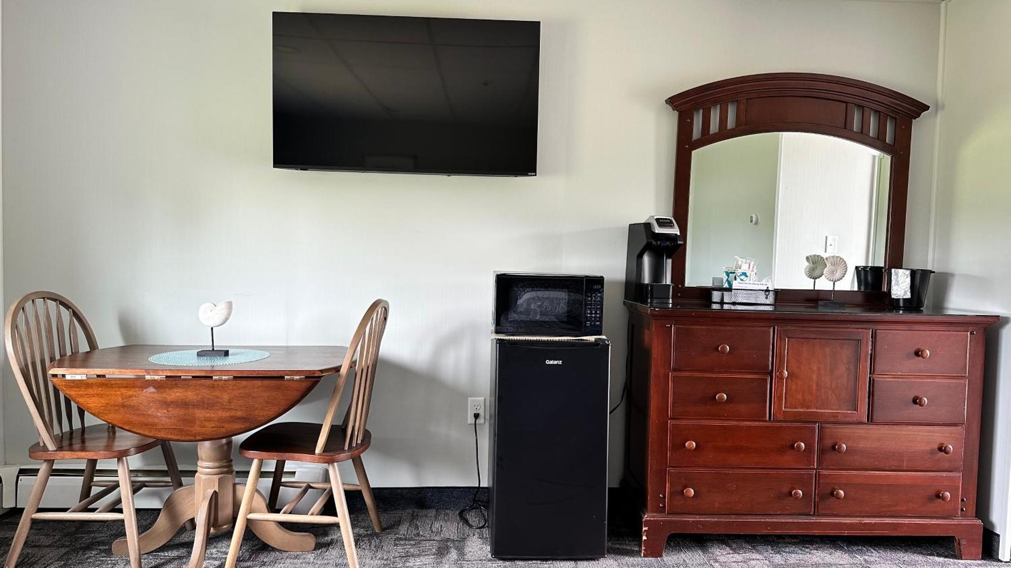 Colonial Valley Motel 2*
