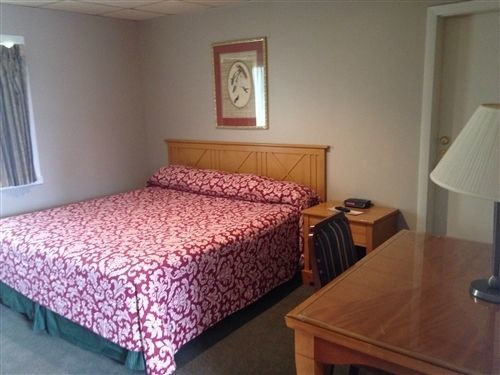 Colonial Valley Motel Farmington