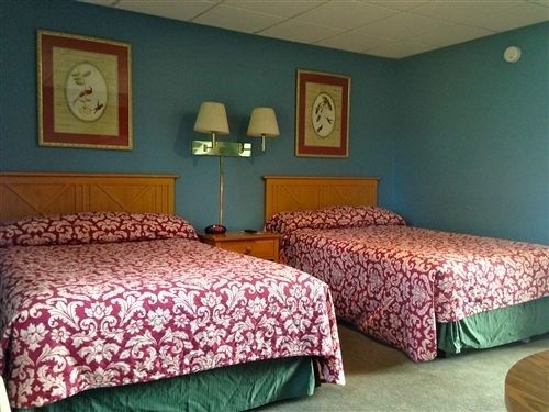 Colonial Valley Motel 2*
