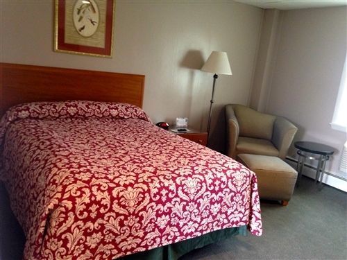 Motel Colonial Valley 2*